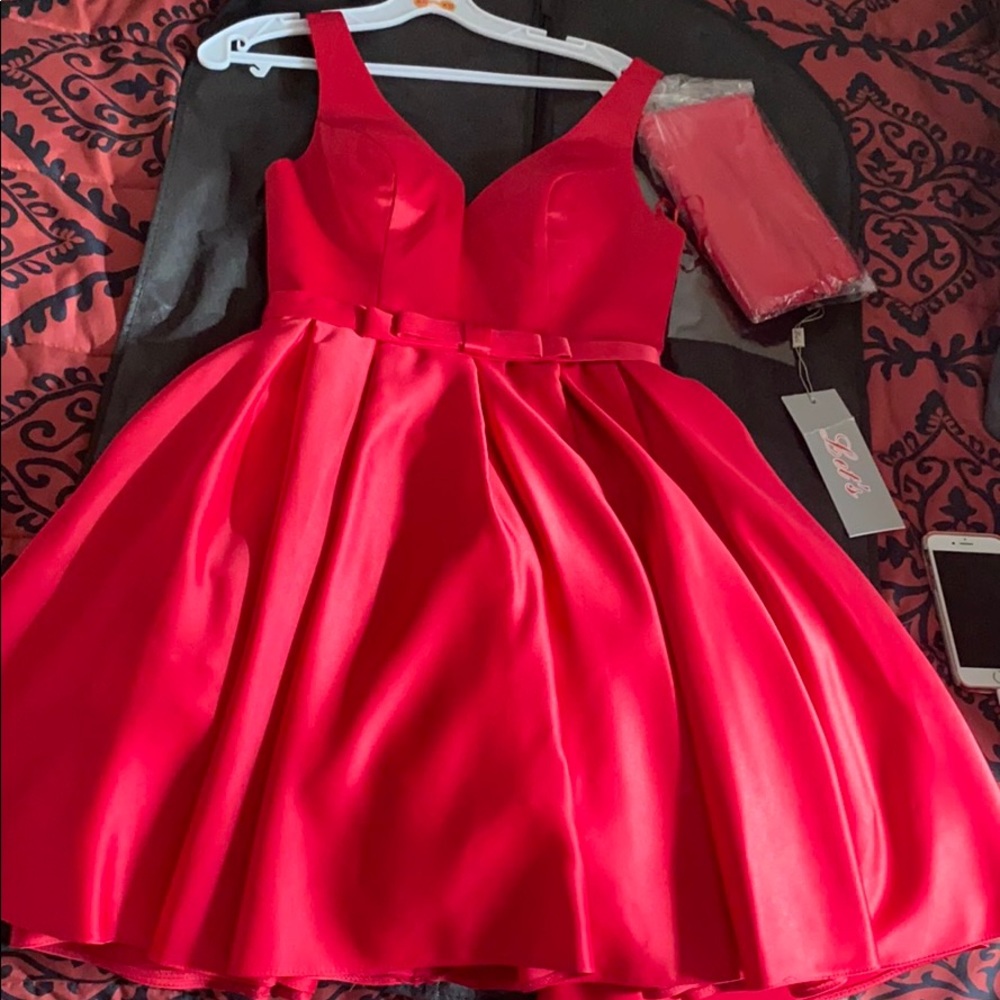 It’s a beautiful fancy dress I love it